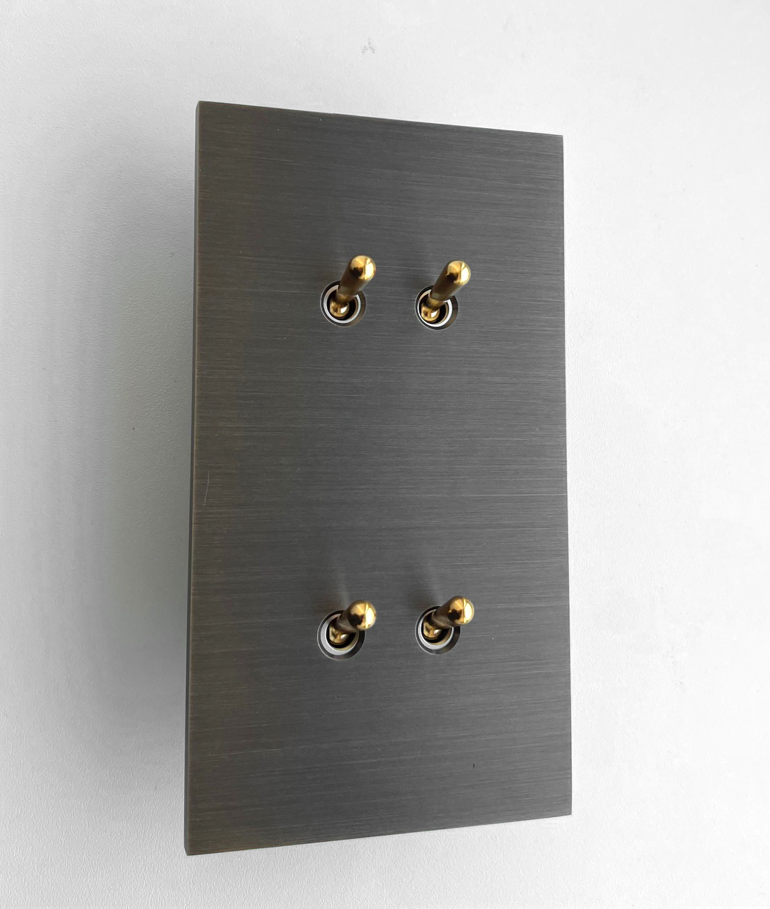 Retroschalter Antique Bronze NINA 4-fach 230V