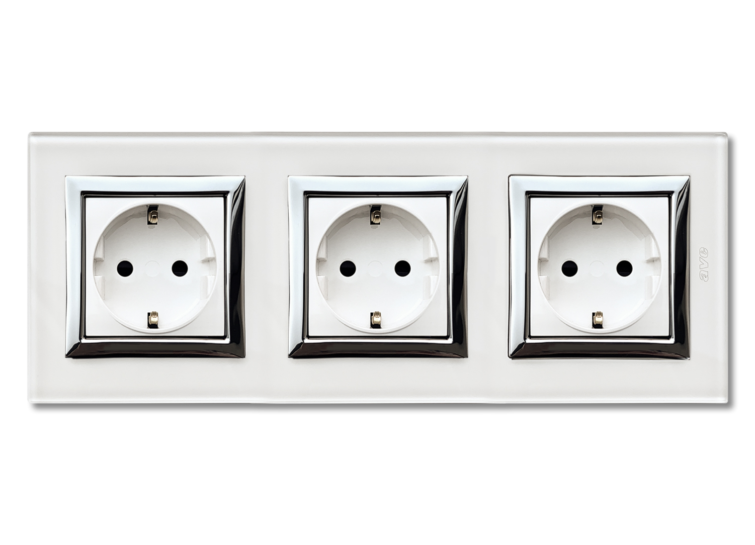 Steckdose VERA Glas 3-fach Weiß Chrom. AVE