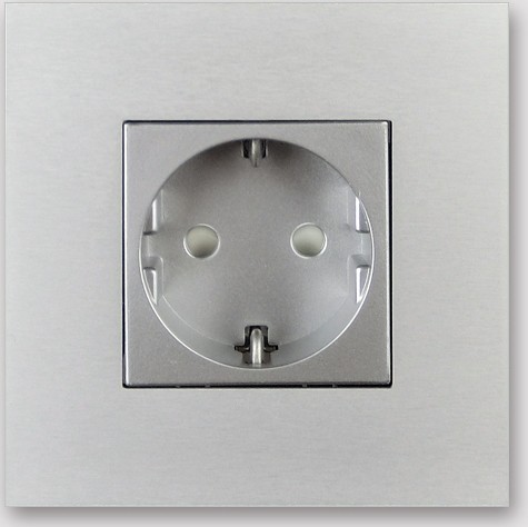 VICTOR carre. Steckdose 1-fach Aluminium Metall. CJC Systems